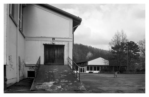 Zufahrt zur Turnhalle